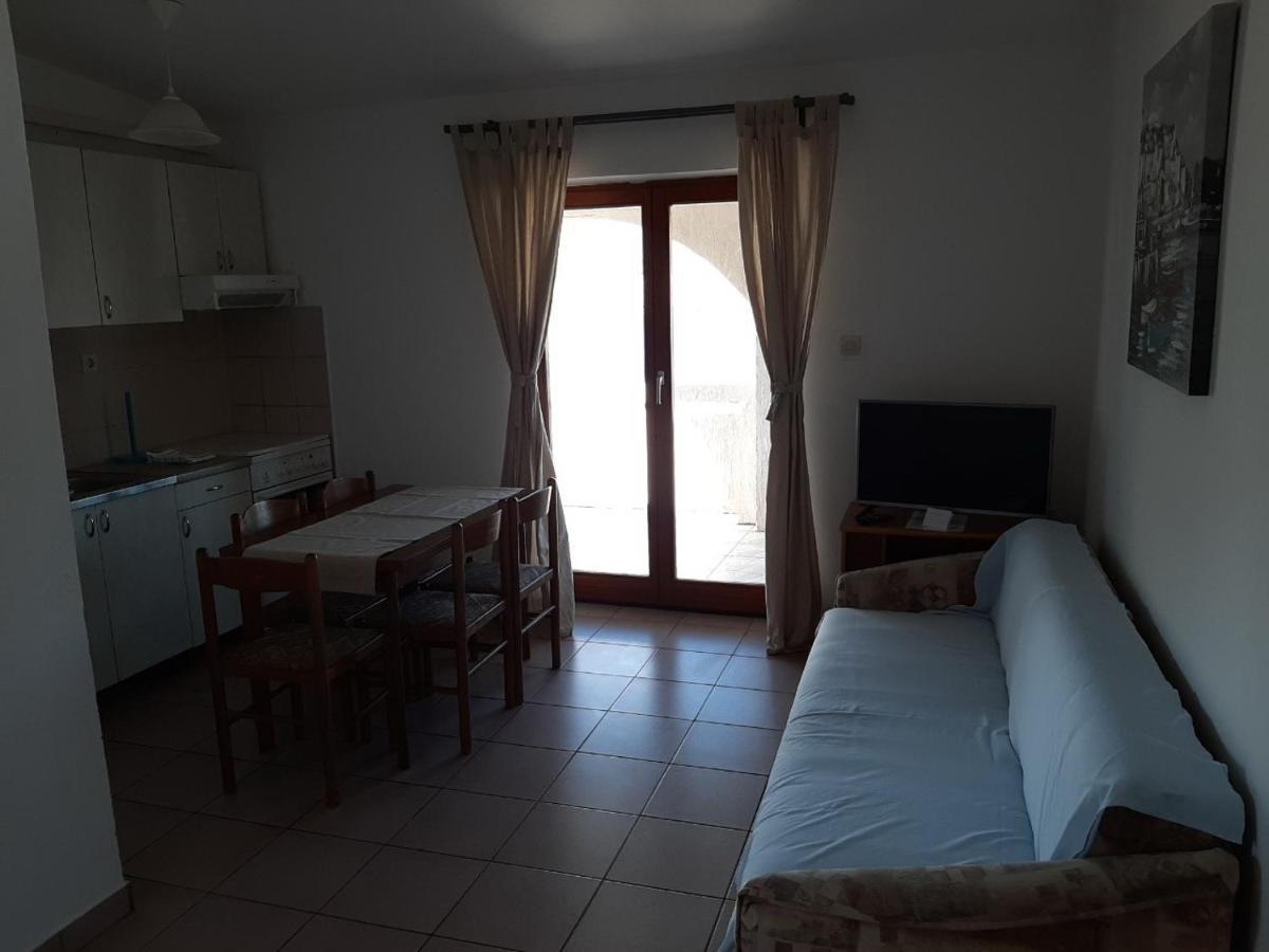 Apartments Keti Pag Town Exterior photo