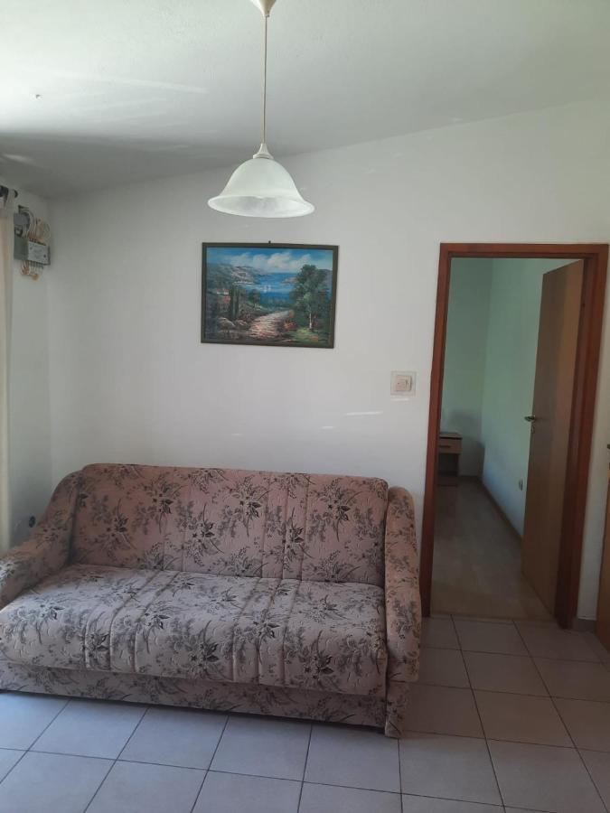 Apartments Keti Pag Town Exterior photo