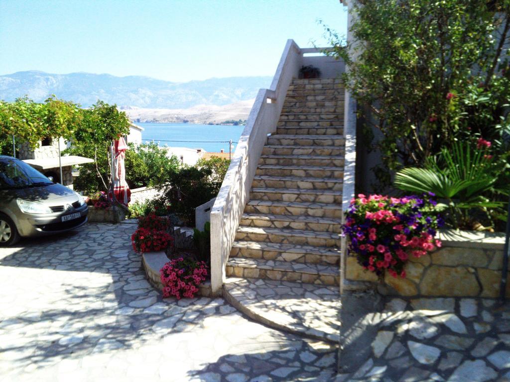 Apartments Keti Pag Town Exterior photo